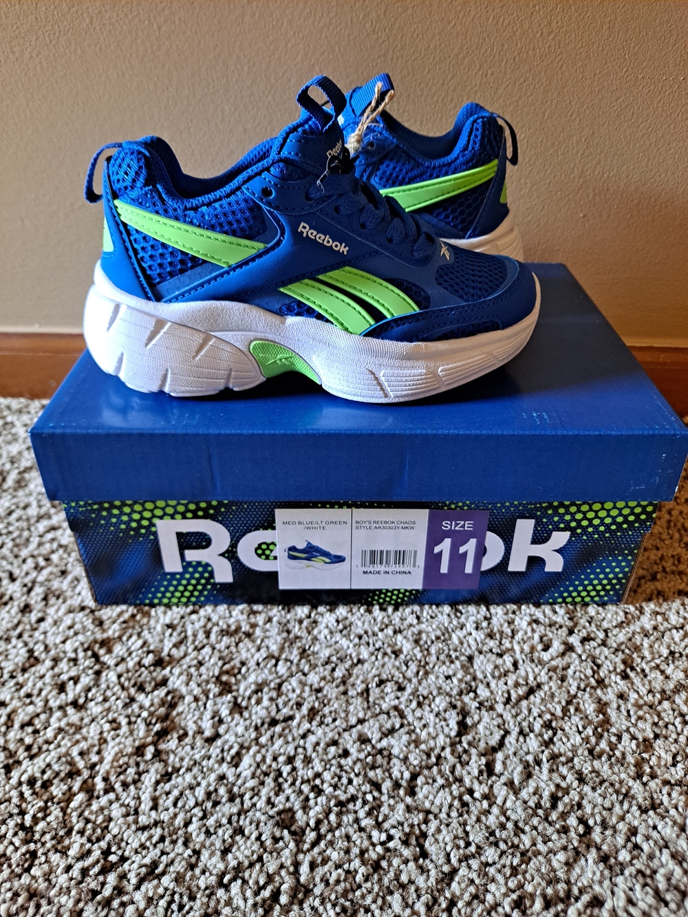 Reebok Kids Blue with Neon Green Accent Athletic Sneakers Size 11